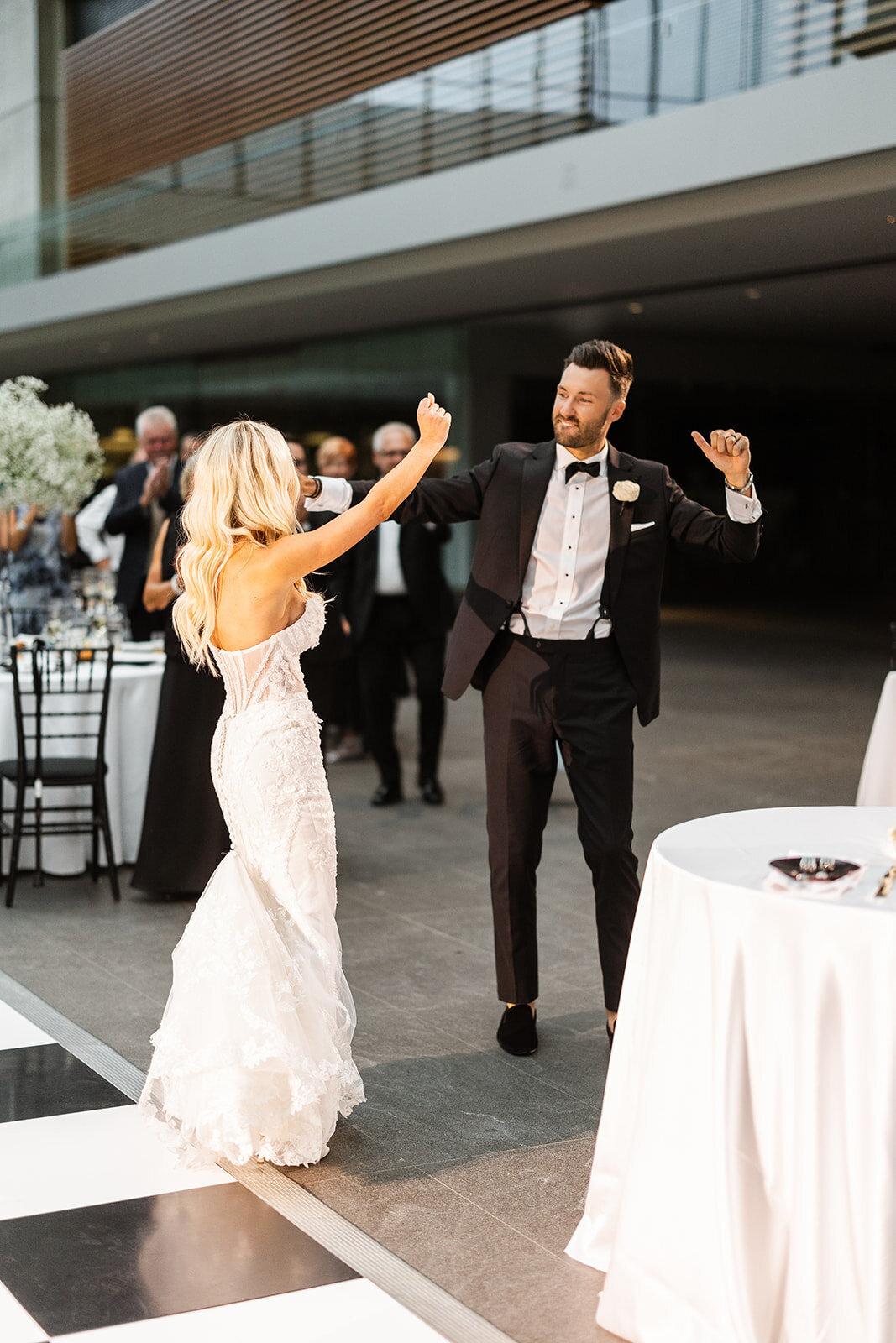 Cleveland Museum of Art Wedding Lindsey Ramdin Best Cleveland Wedding Photographer102