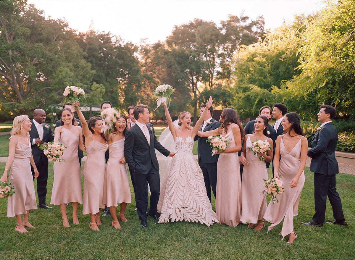 meg-smith-photography-sculpture-garden-private-estate-wedding-022