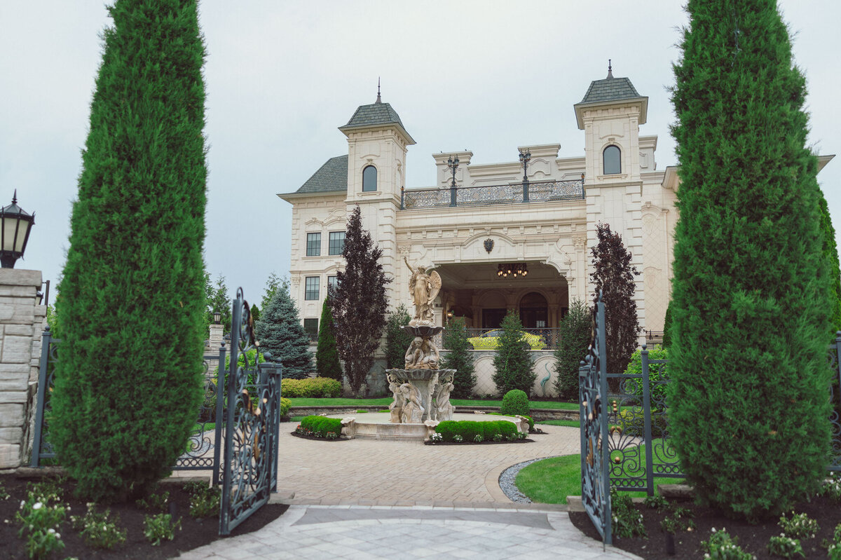250613-Laura&Alex-Wedding-TheLegacyCastle-PomptonPlains-NJ-Previews-Web-141