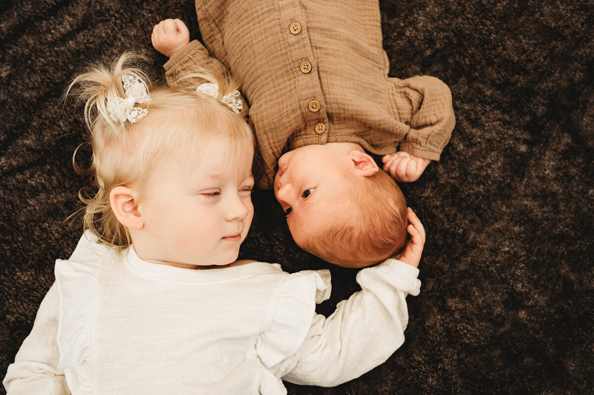 Tescher-newborn-inhome-bismarck-60