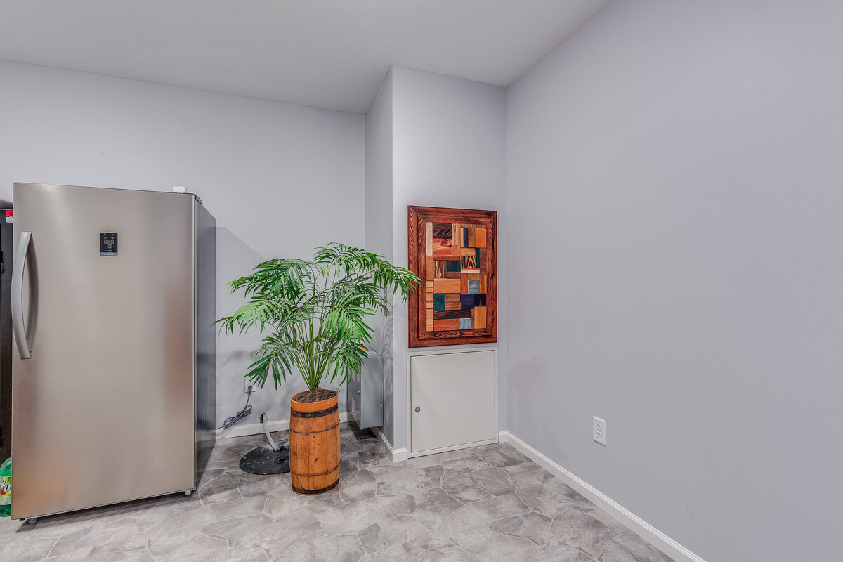 7302 Isaak Ave NW_20-SMALL