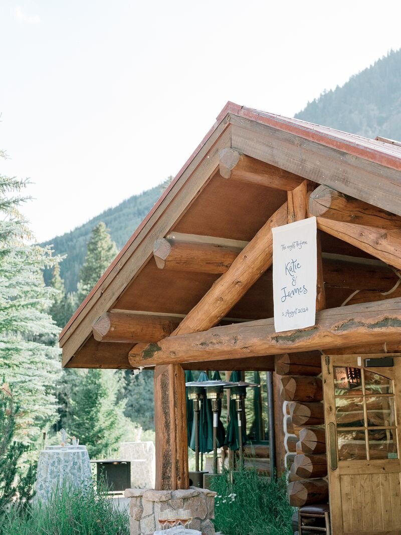 wedding-welcome-sign-colorado