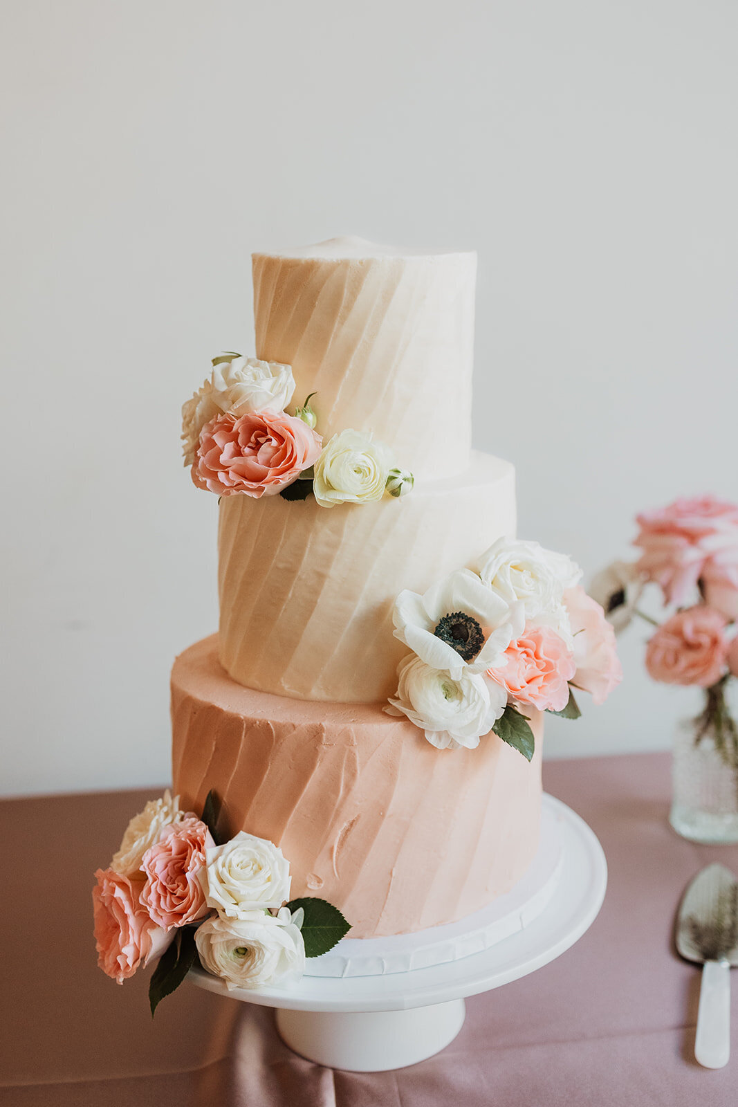 TessLesliePhotos-fall-wedding-springdale-station-austin-texas-812