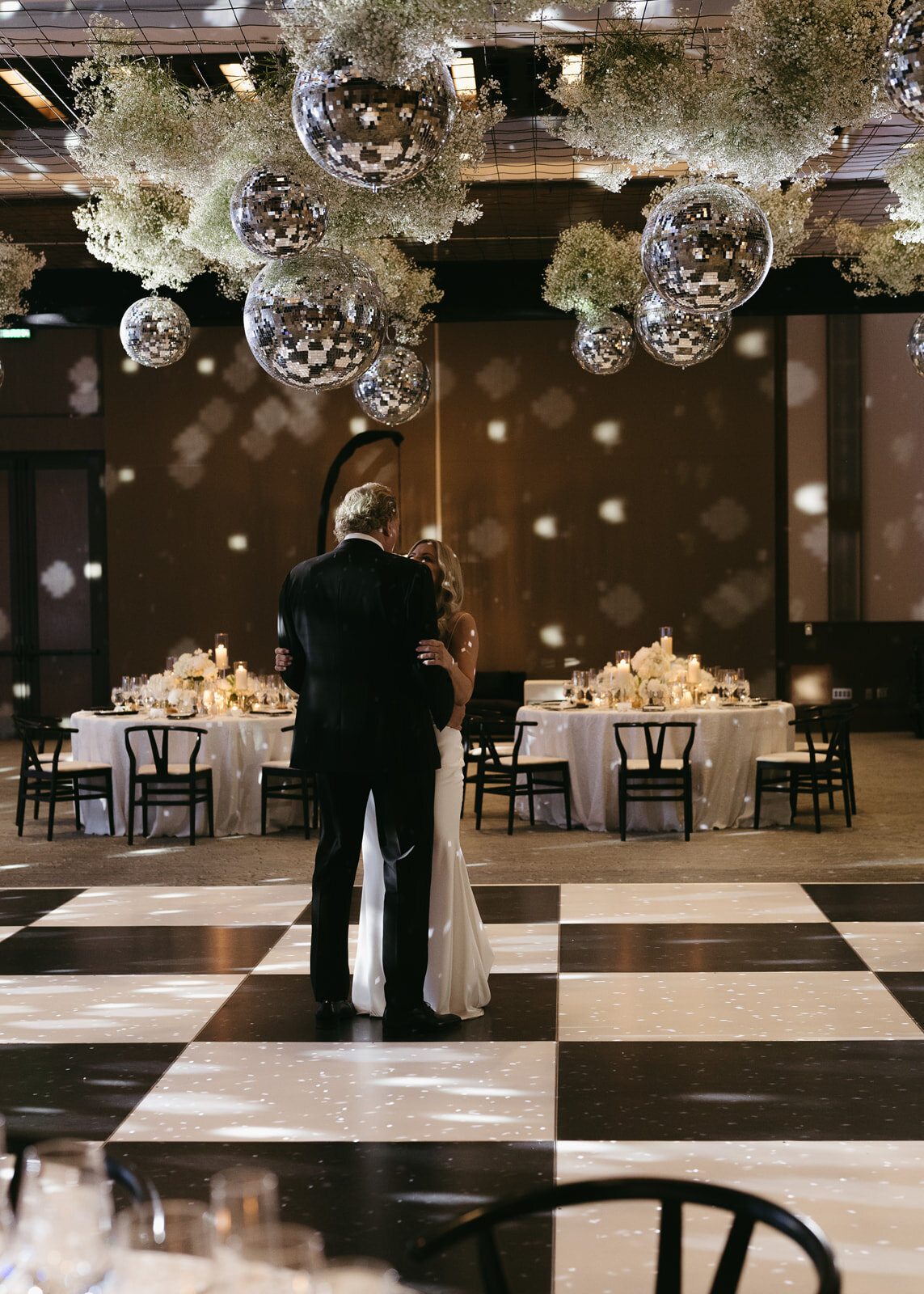 Luxury wedding ceremony in scottsdale styled by Arizona wedding planner