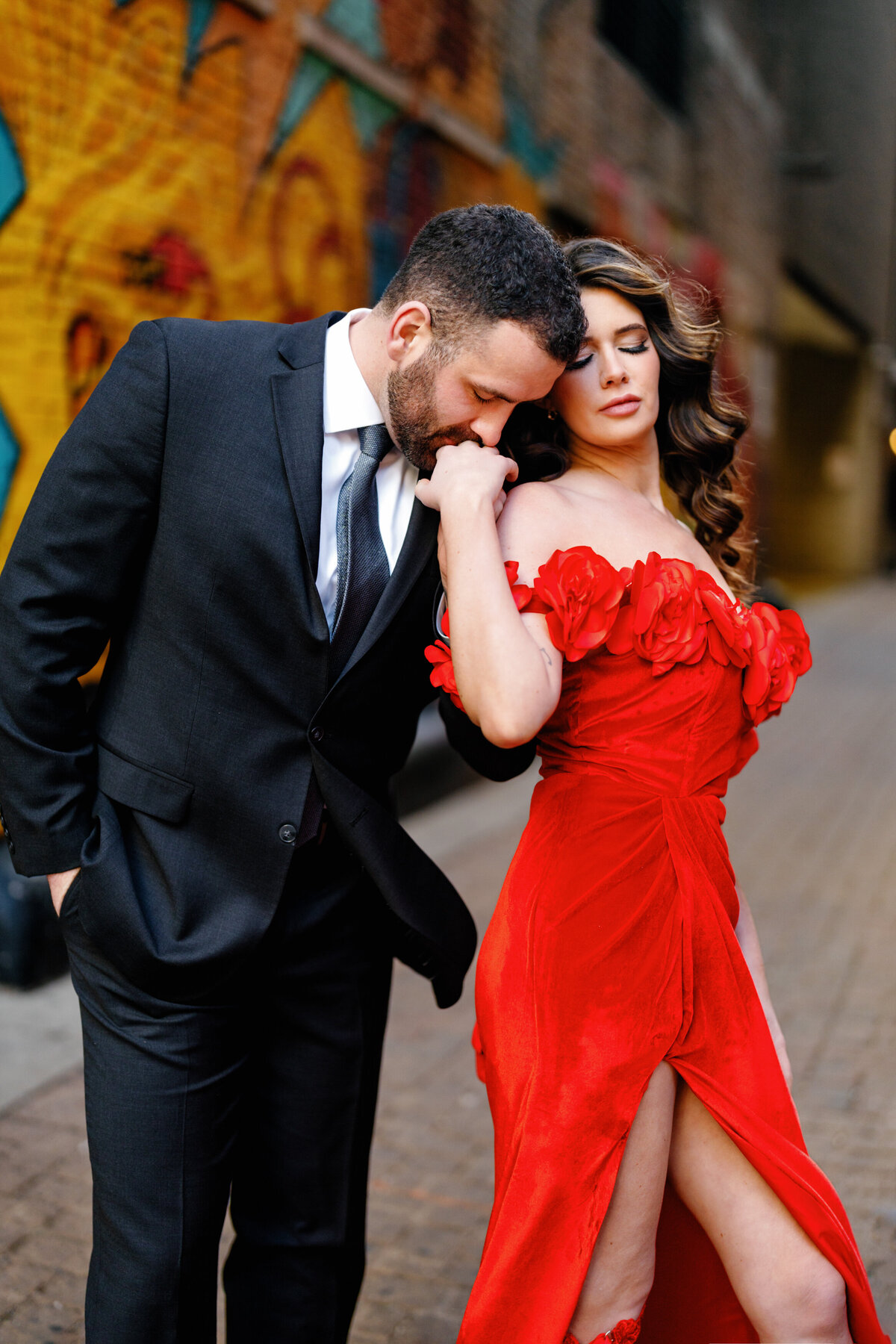 Aspen-Avenue-Chicago-Wedding-Photographer-Union-Station-Chicago-Theater-Engagement-Session-Timeless-Romantic-Red-Dress-Editorial-Stemming-From-Love-Bry-Jean-Artistry-The-Bridal-Collective-True-to-color-Luxury-FAV-107