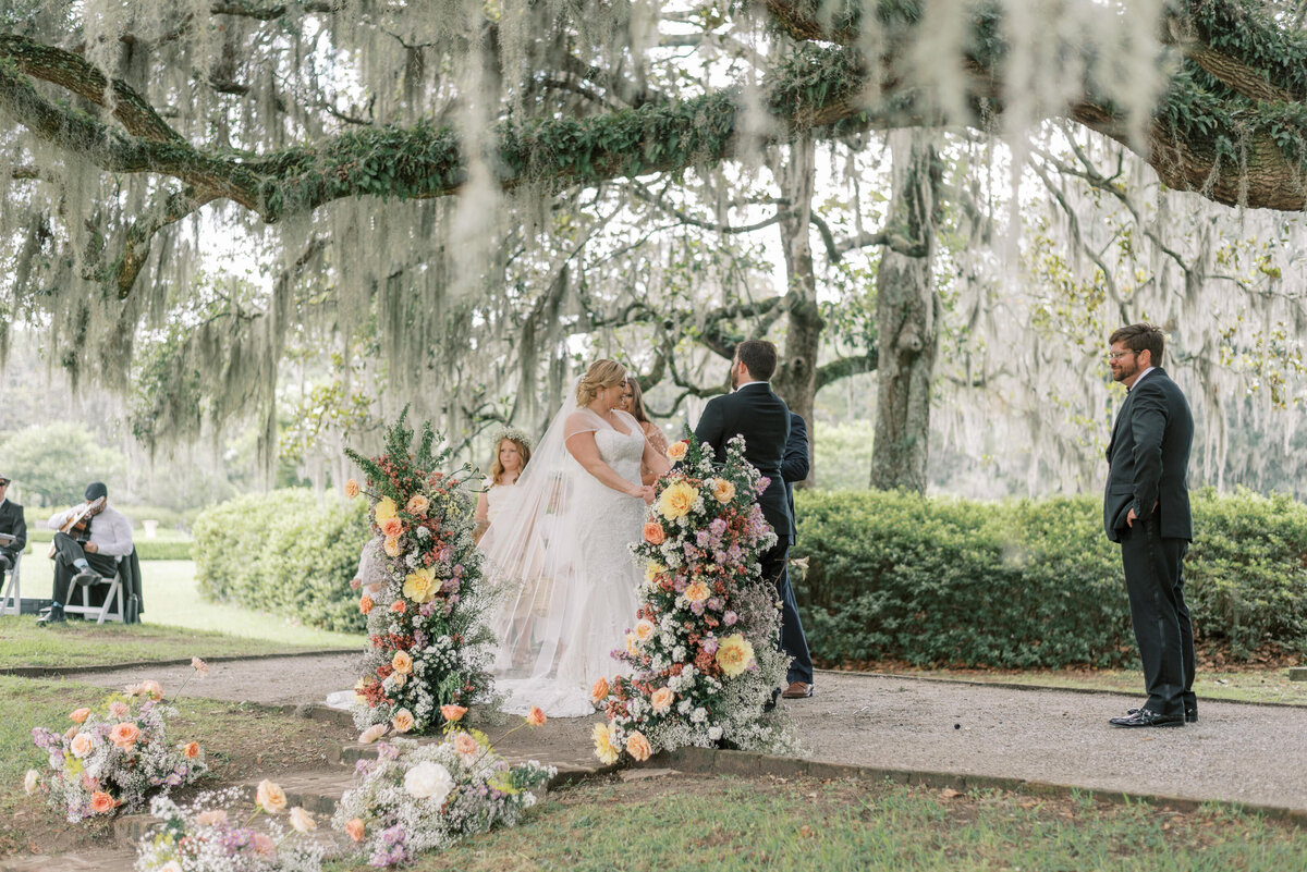 Spring Wedding at Middleton Place in Charleston (8)