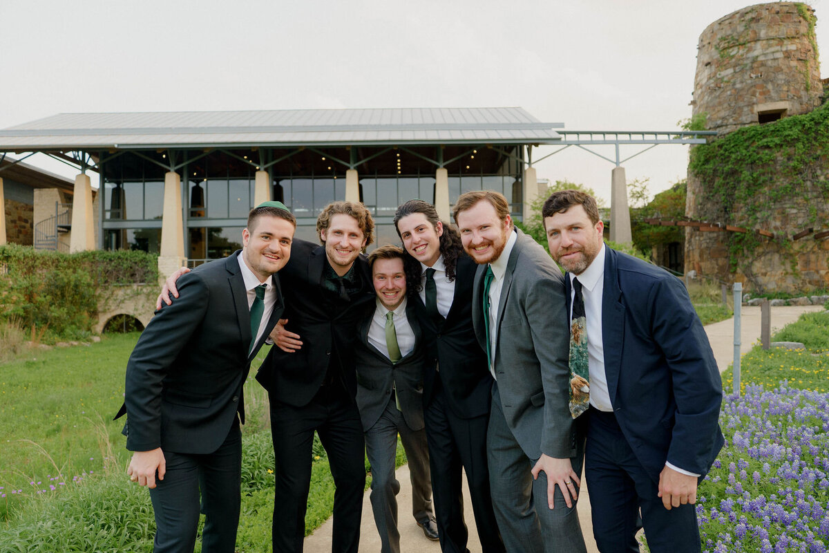 Esme&JacobWeddingPhotos_Previews_AustinWeddingPhotographer_HereafterFilms-60