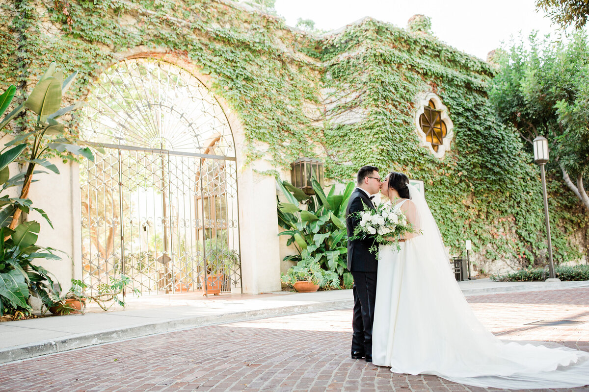 Los Angeles Wedding Planner - Robin Ballard Events - LA River Center and Garden - Alexis + Alex - 28