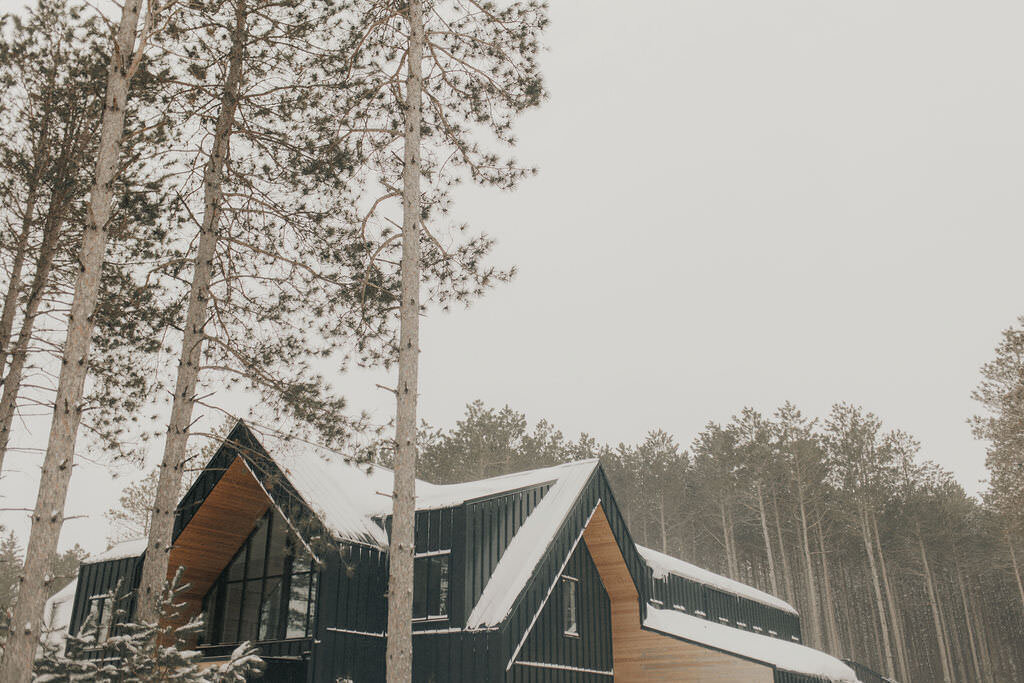 Pinewood Events - Minnesota Modern Nature Inspired Venue - Winter @simpleescapephoto - 3