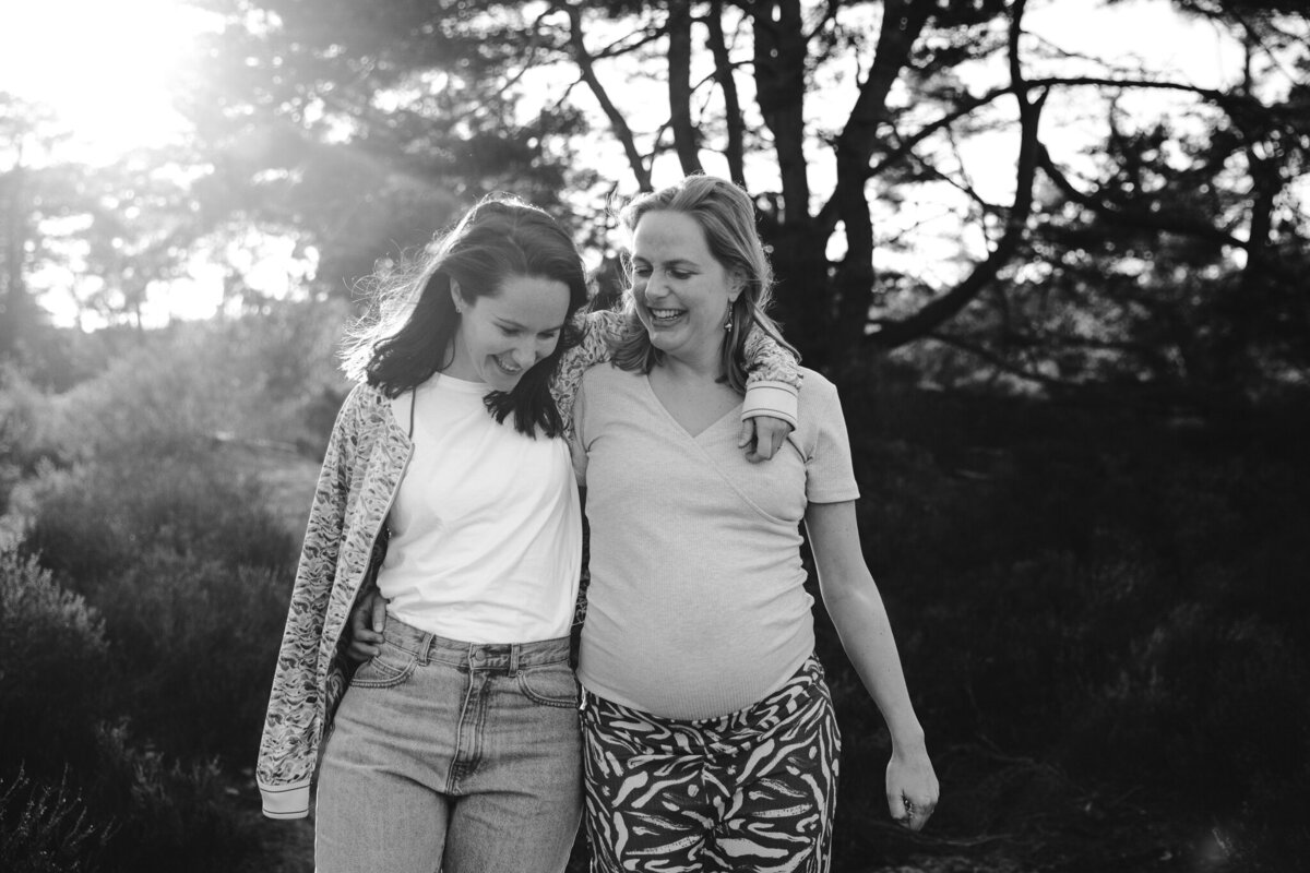 WEB - Merel en Iris Zwangerschapsshoot Soesterduinen | Samantha Bosdijk Photography-41