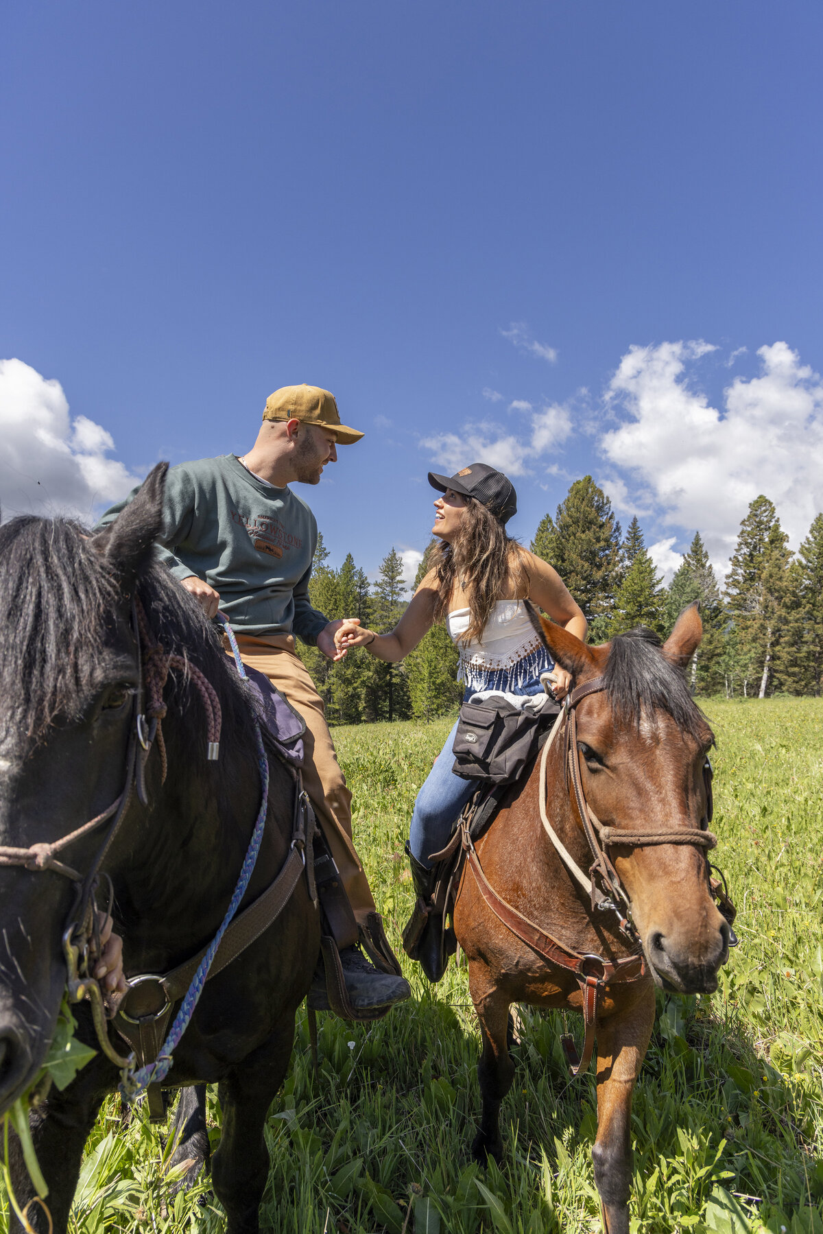 Shanna-Mae-Photography-Montana-Photographer-Surprise-Proposal-Yellowstone-Horseback-Ride-Trail-Ride-Ennis-Bozeman-Big Sky-002