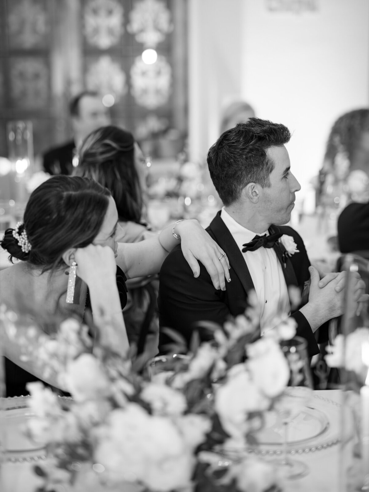 san francisco-flood-mansion-wedding-photography-catholic-wedding-classic-blackandwhite-churchwedding-wedding-thedejaureguis-083