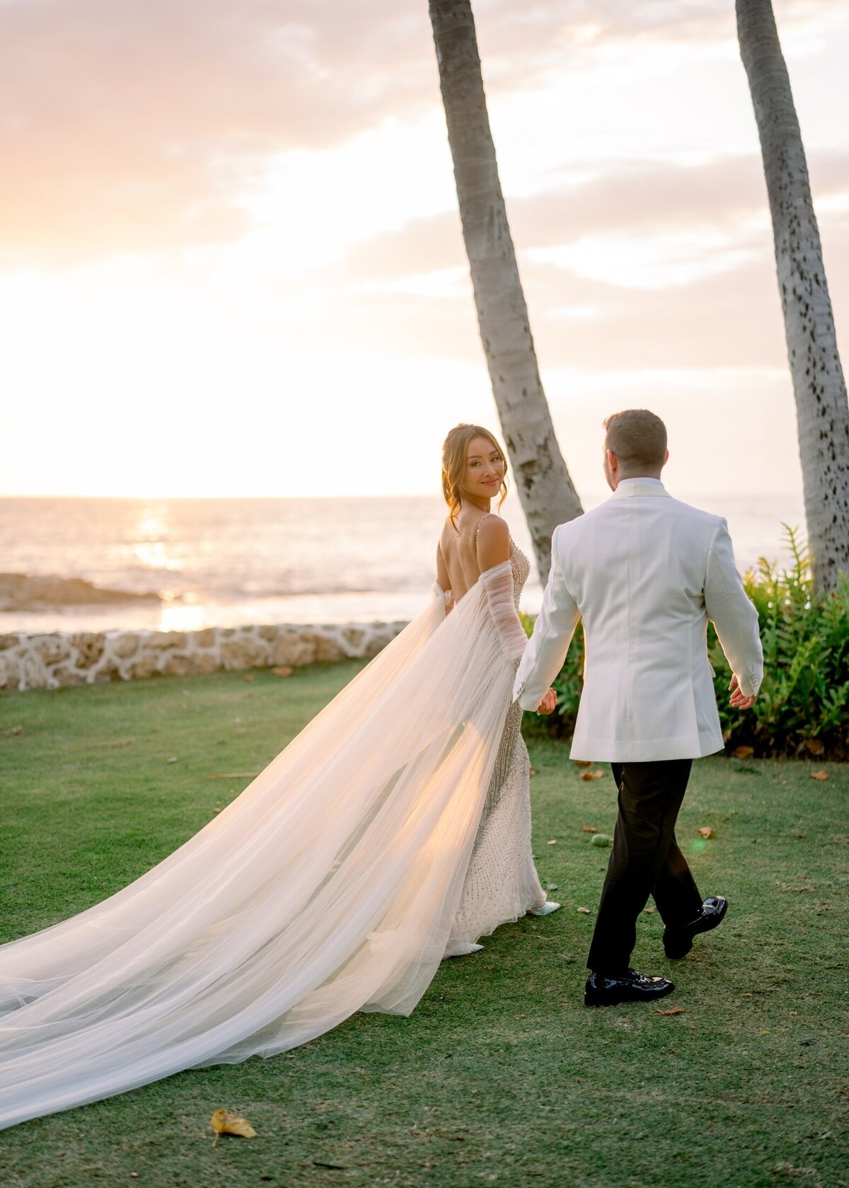 Kat Derek Oahu Hawaii Wedding Lauren Fair Photography_0083