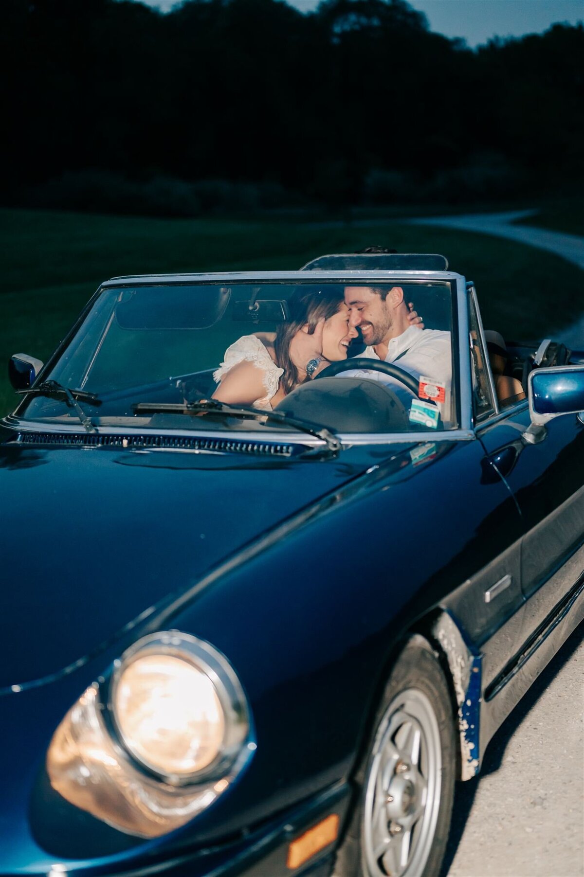 MICHIGAN-WEDDING-PHOTOGRAPHER-KENSINGTON-METROPARK-ENGAGEMENT-SESSION-CAPTURED-BY-KELSEY-DF-175_websize