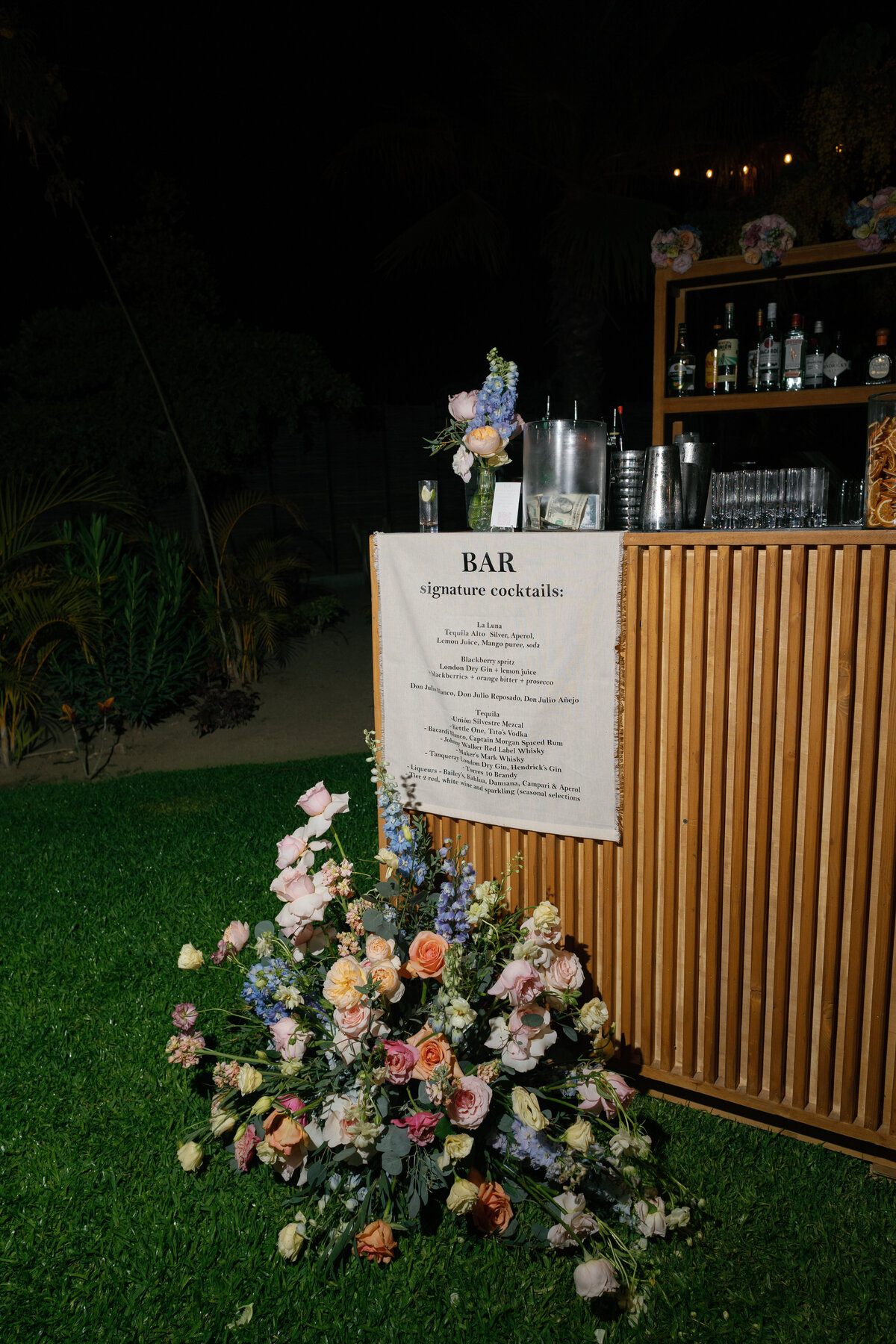 baja-luna-cabo-vivian-luke-wedding-sneaks-94