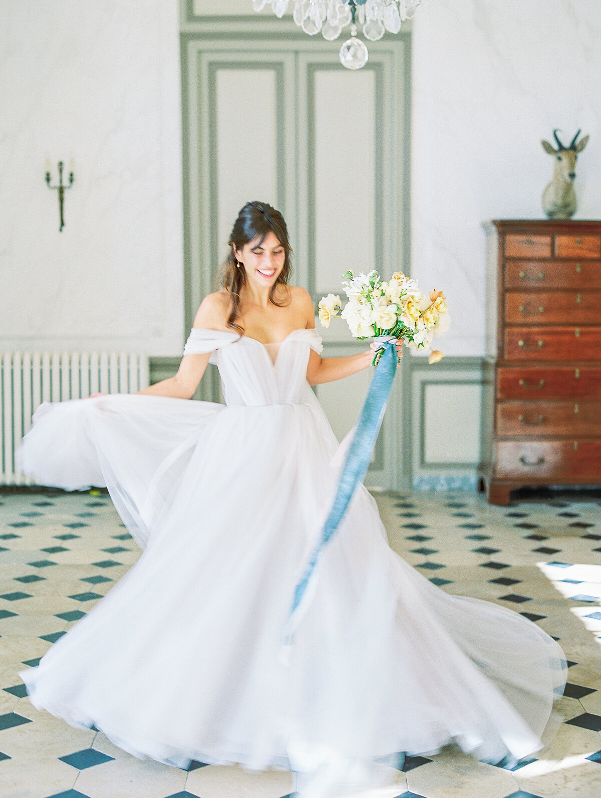 Chateau_Bride_Destination_Wedding_Photographer