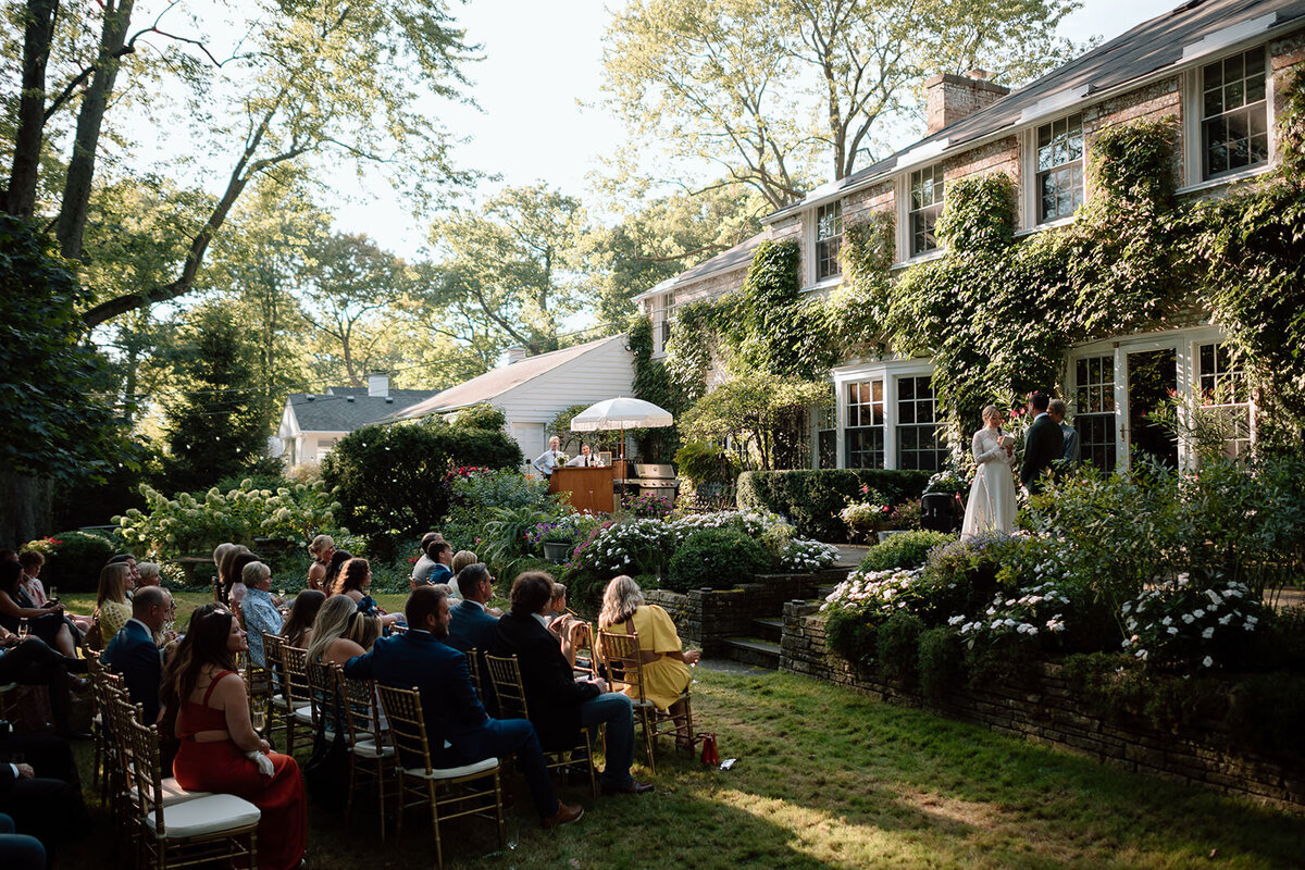 lake-forest-chicago-suburbs-chicagoland-backyard-wedding-elegant-editorial-melissa-ferrara-photography01001