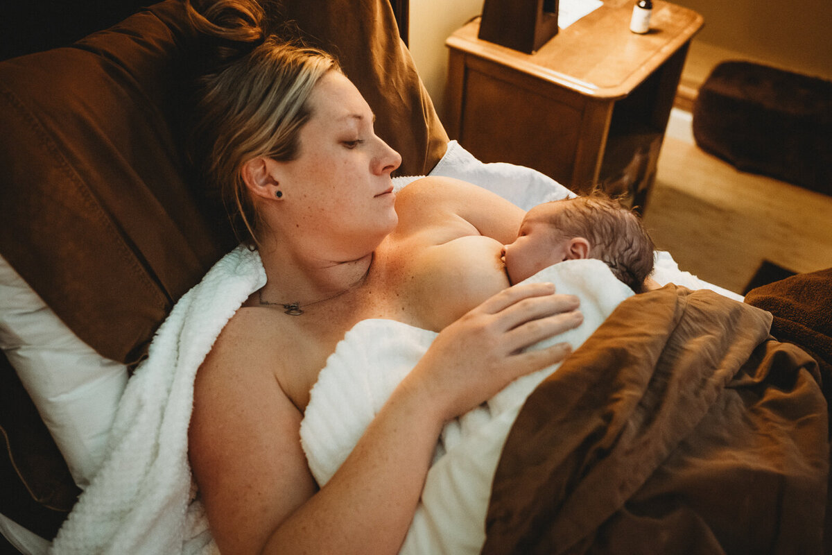 BestMichiganBirthPhotographer-57