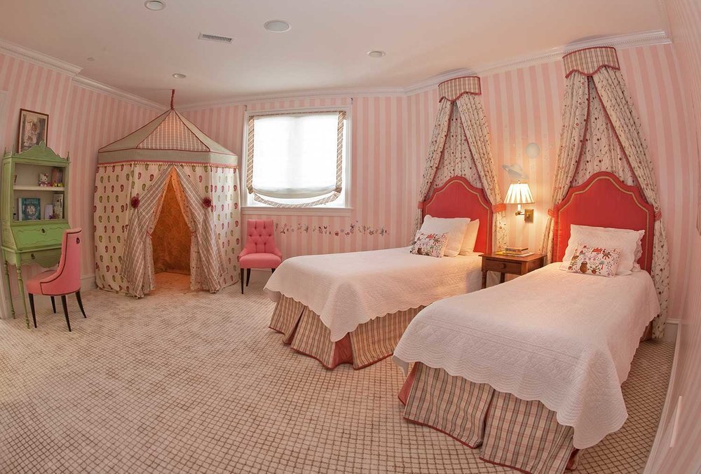 girls-twin-beds
