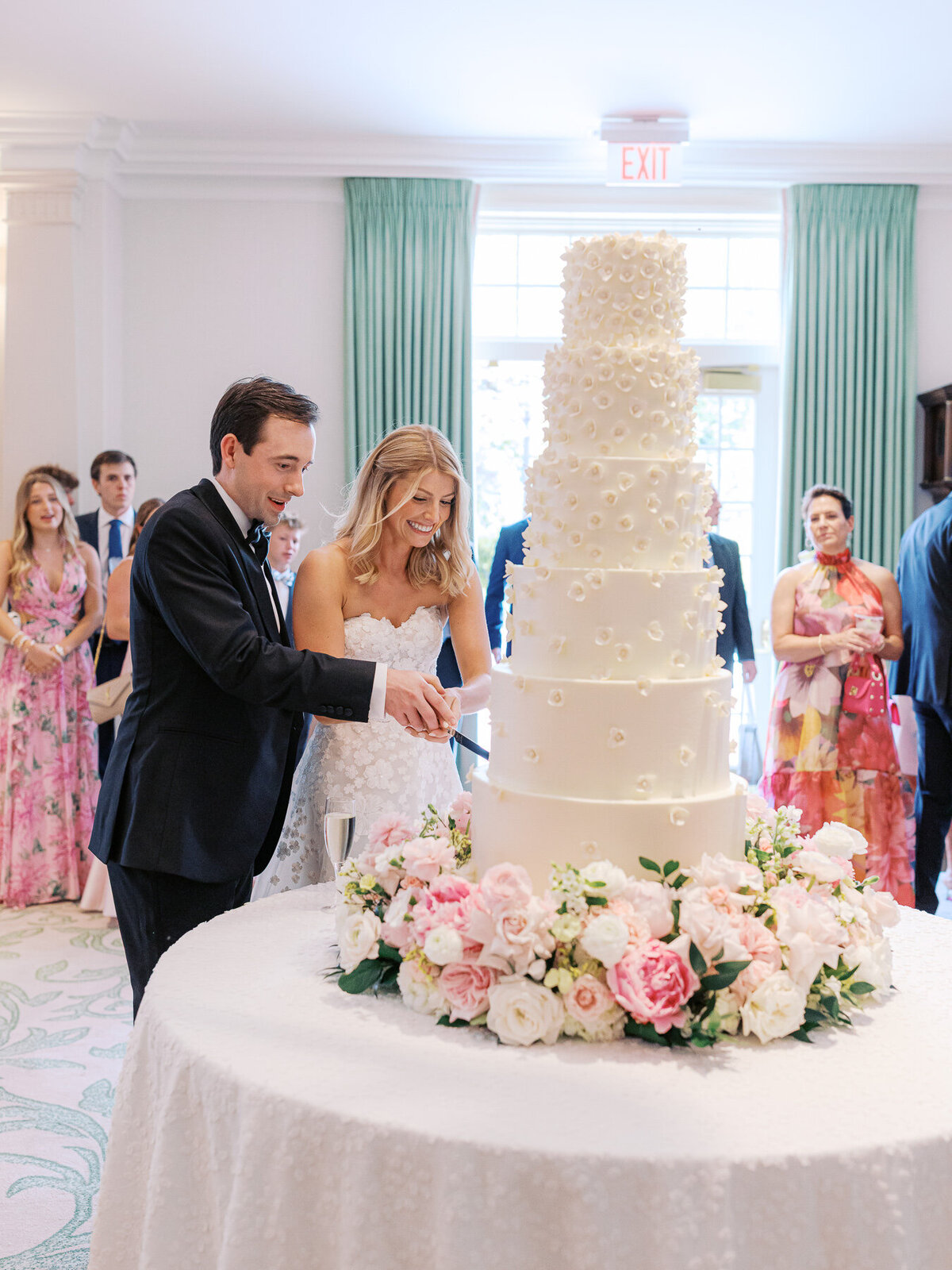 bellerieve-country-club-wedding-096