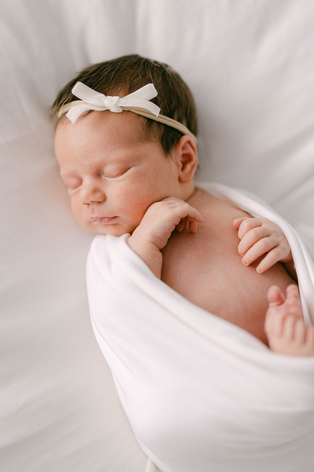 the-white-room-studio-knoxville-newborn-photographer-malin-photography-5