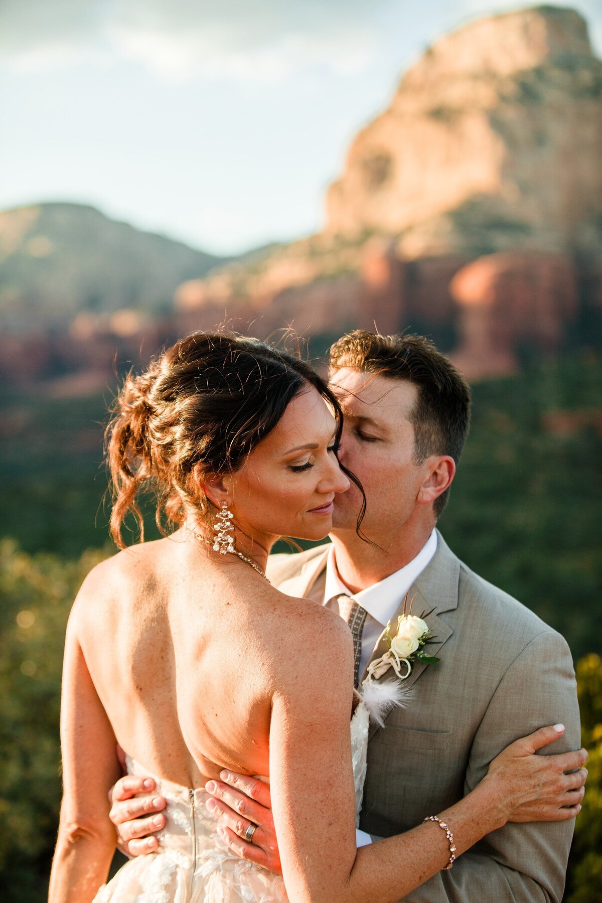 Rachels_Knoll_Sedona_Arizona_Danielle_Holman_Wedding_Photography_0004