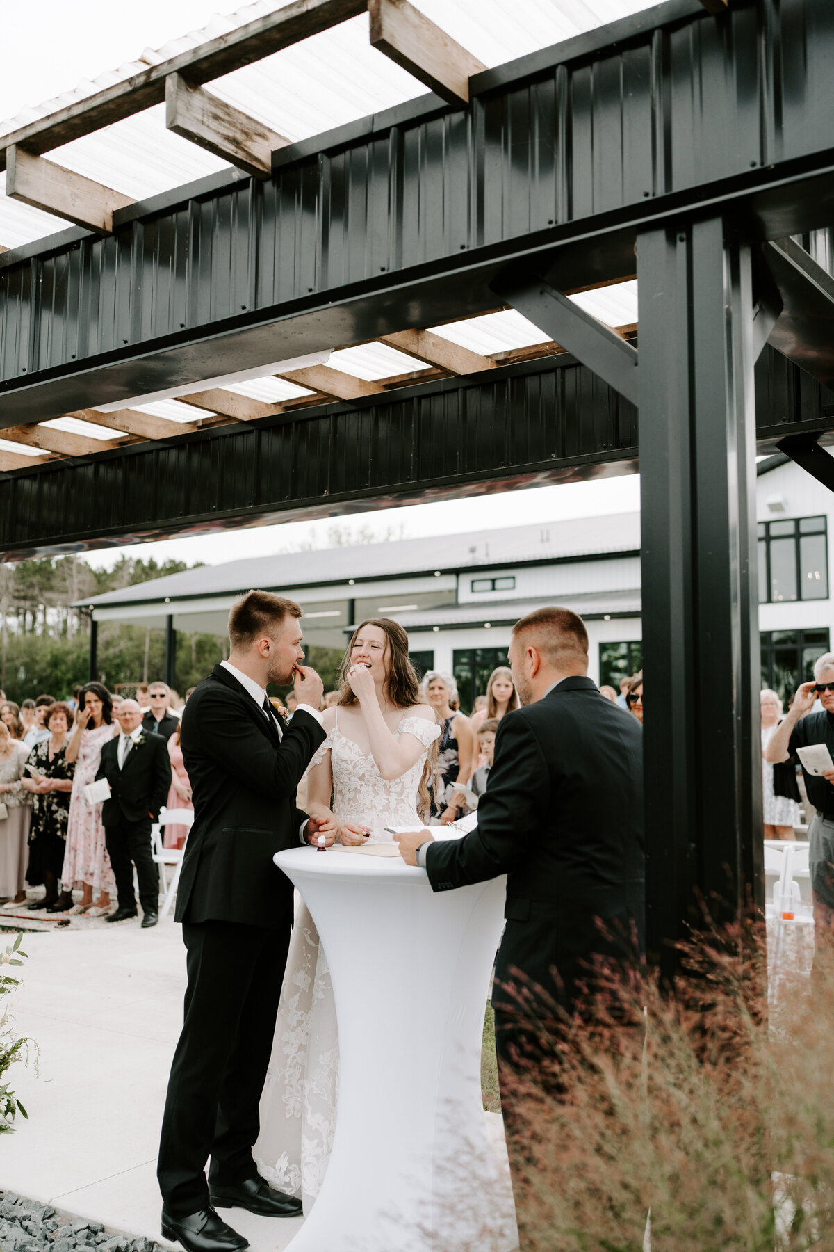 kraber-the-gathering-grounds-iowa-wedding-108