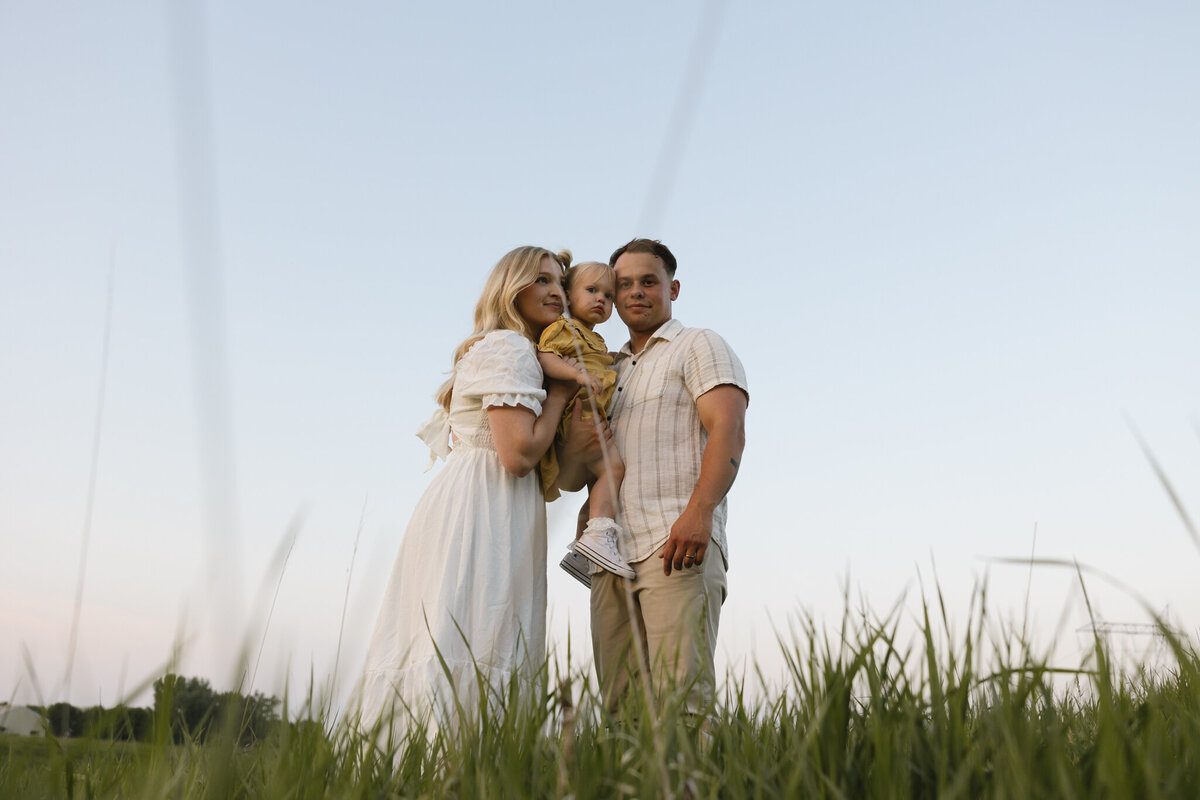 Good Earth State Park Family Photoshoot, Golden Hour Photographer, Sioux Falls-13