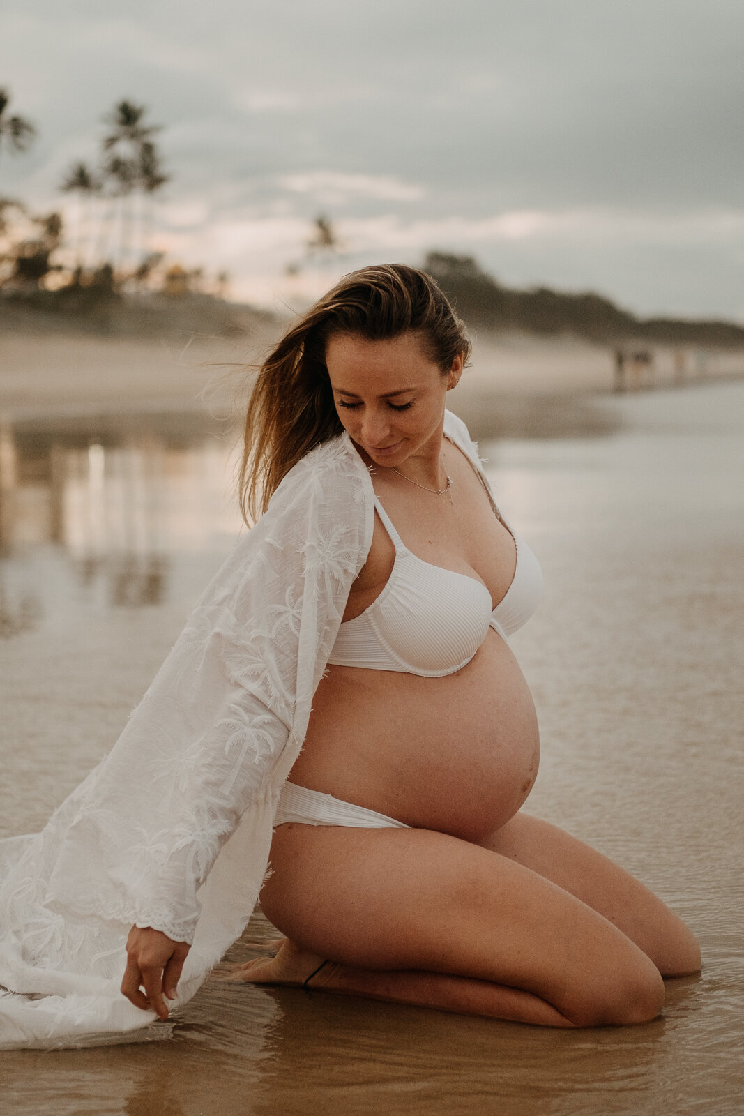 Got you babe gold coast brisbane family photographer. beach motherhood, maternity photoshoot Brisbane. Candid, film edit, warm, moody raw, real, photography-4-Website images-2