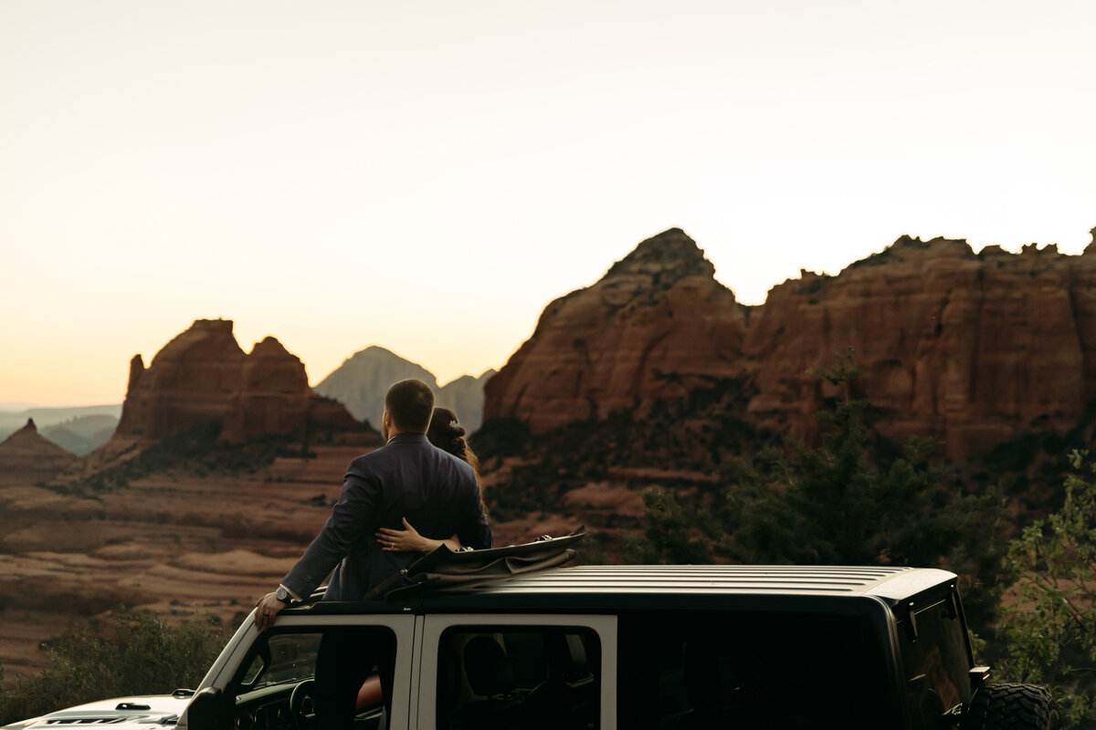 adventure wedding photography with a jeep