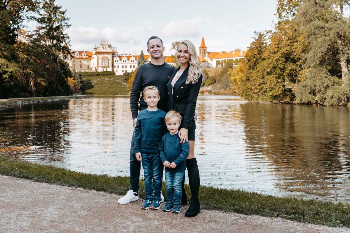 Rodinne_foceni_Pruhonicky_park_Fotografka_Karolina_Ticha33