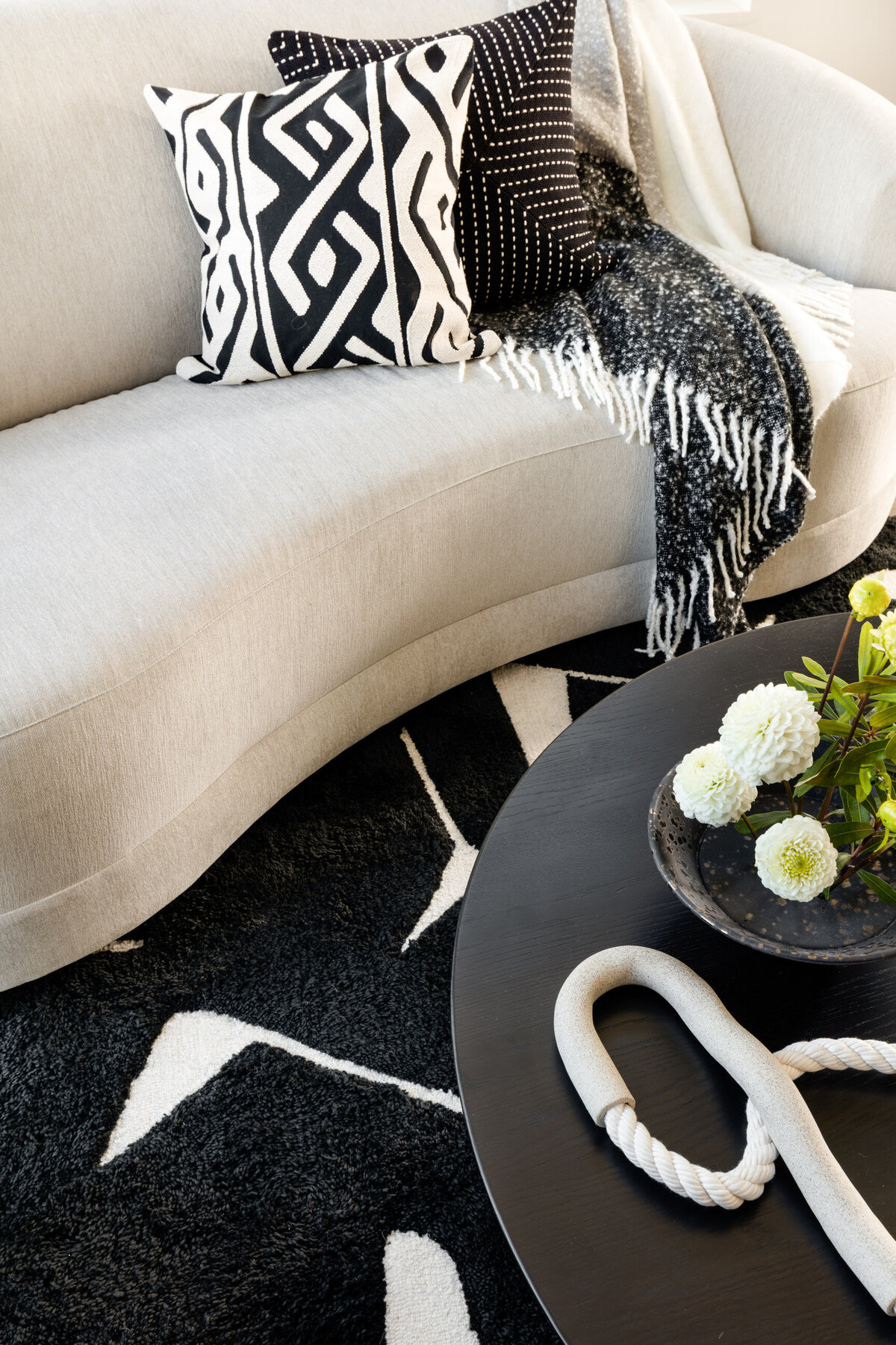12_Miranda-Estes-Photography-Nouveau Design House Seattle-12
