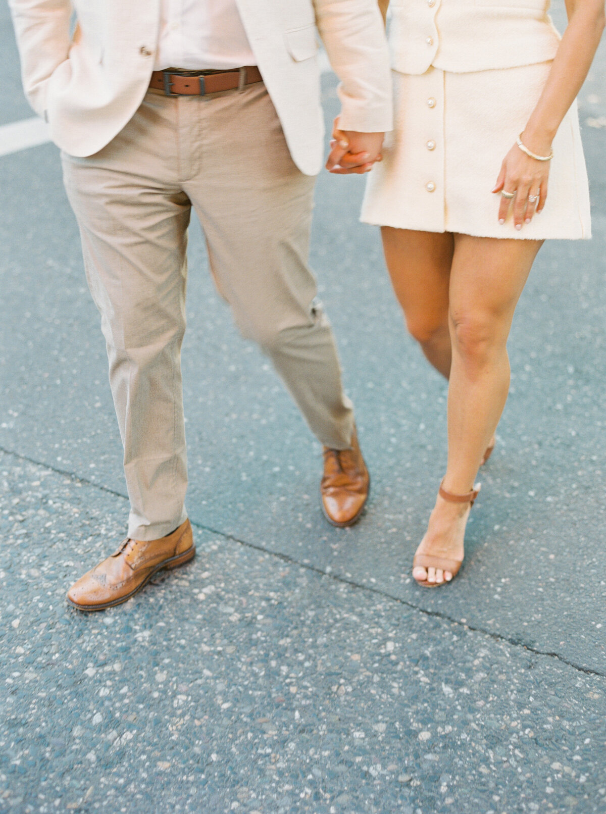 downtown-portland-urban-engagement-session-photos-by-the-tenneys-photography-07
