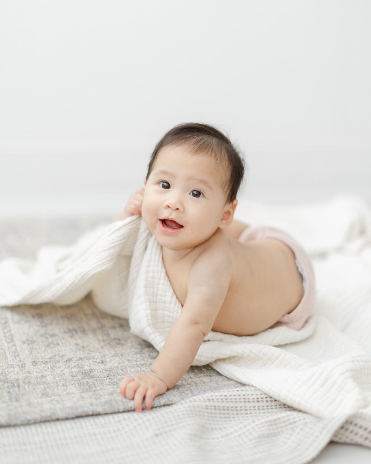 9 month baby milestone portrait session at Philadelphia photography studio - 10