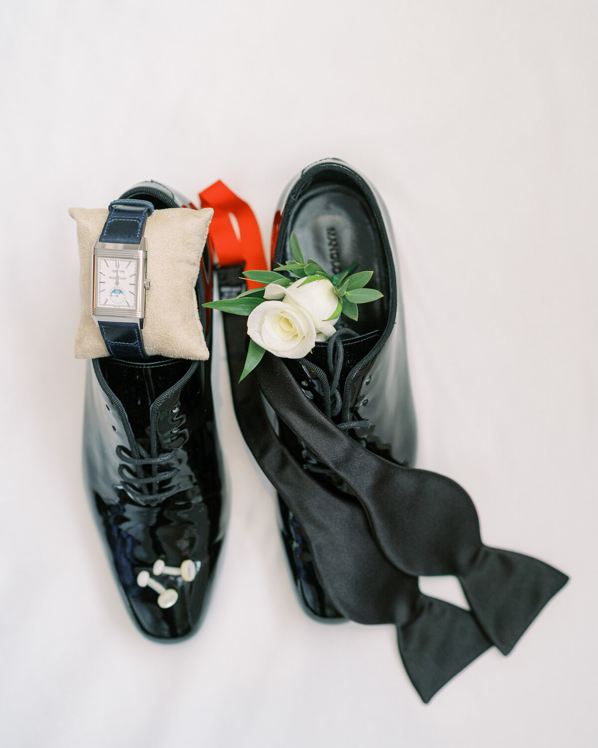 Groom's shoes and wedding accessories for black tie wedding on the Monkey Island Estate