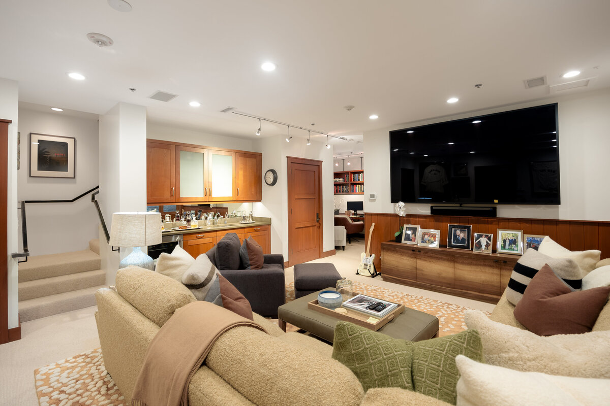 532EHopkins-3