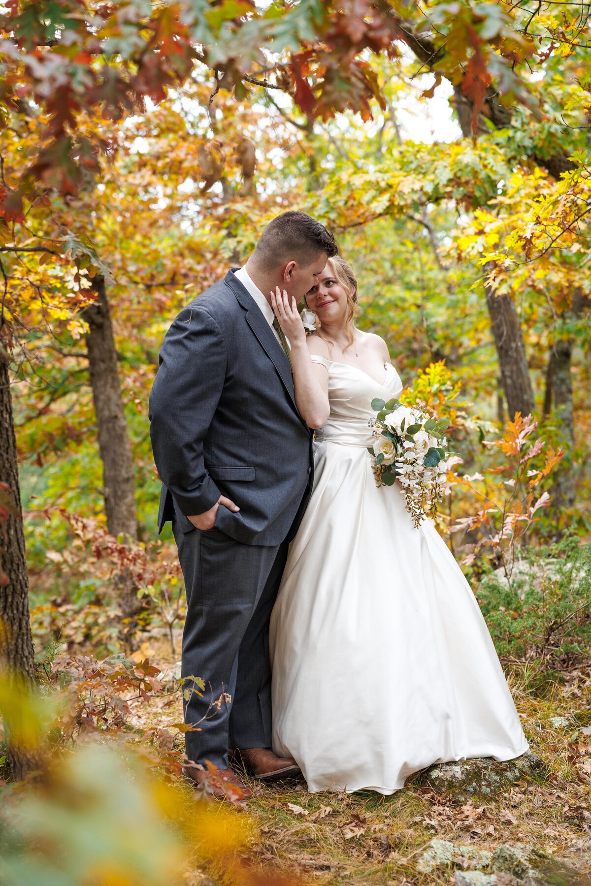 24-RaeganLiam-Wedding-Photographer-St-Cloud-Brainerd-MN-MindiJenningsPhotography