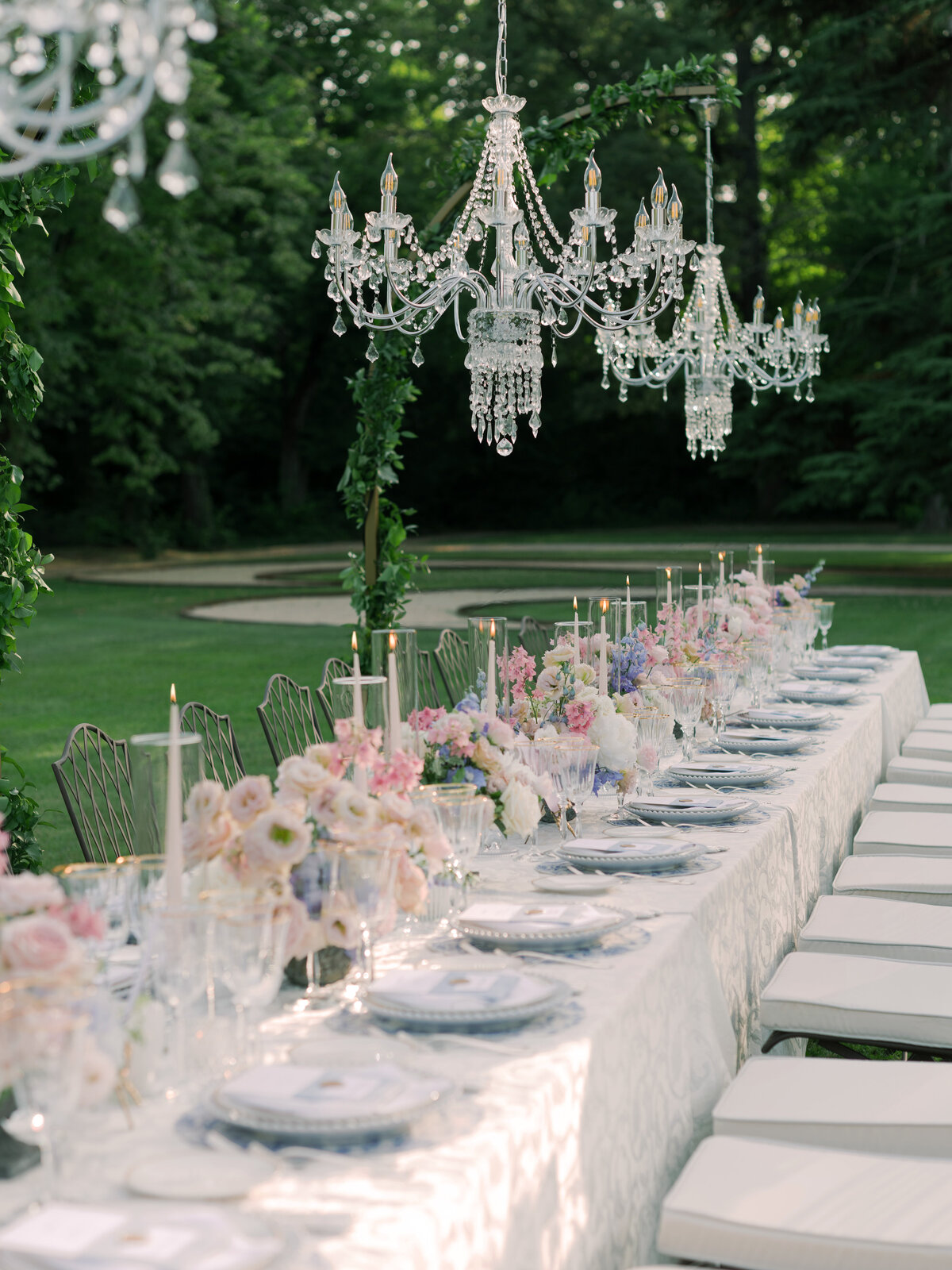 Jennifer Fox Weddings American wedding planning & design agency in Provence, crafting luxury weddings at Château de Fonscolombe sophieeptonphotographyjordynrichardwedpreview-114
