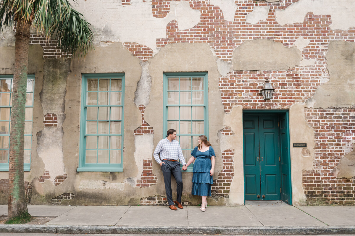 downtown-charleston-engagment-photos-68