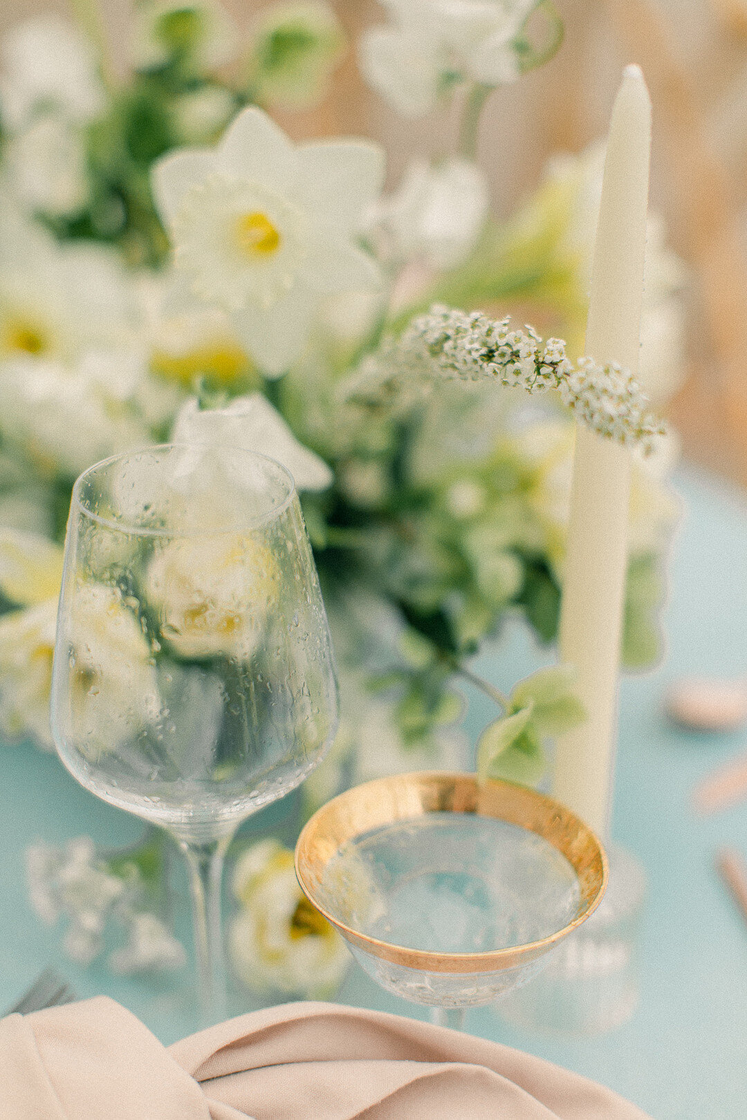 Spring has sprung in the Hudson Valley and this intimate wedding makes us want to lay in a field of_Krystal Balzer Photography _Publish -46_low