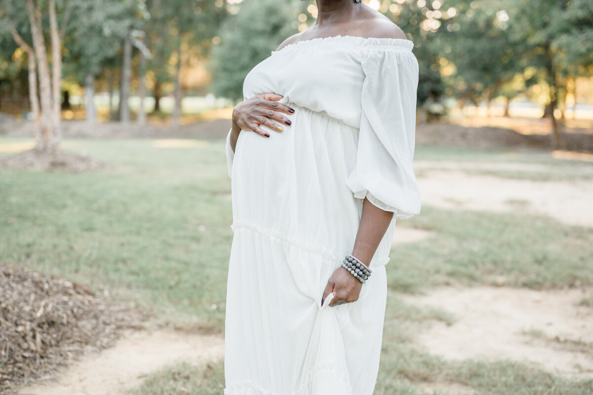 Outdoor-Maternity-Session-3