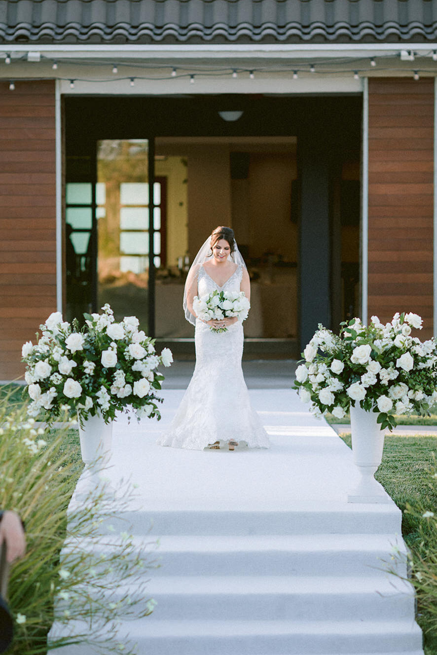 Soft and Romantic Wedding at Lotus House in Las Vegas - 34