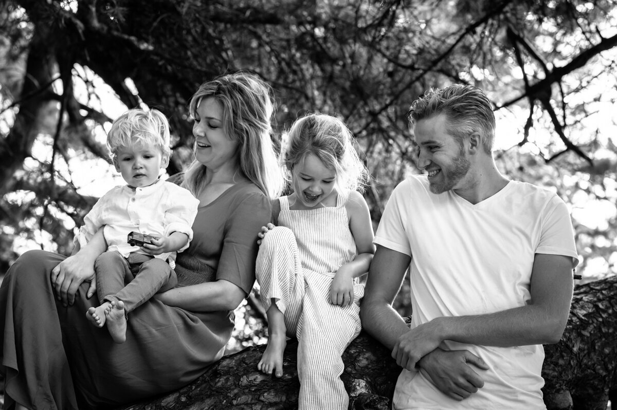 Gezinsfotoshoot Apeldoorn Lotte9 door Full Bloom Photography