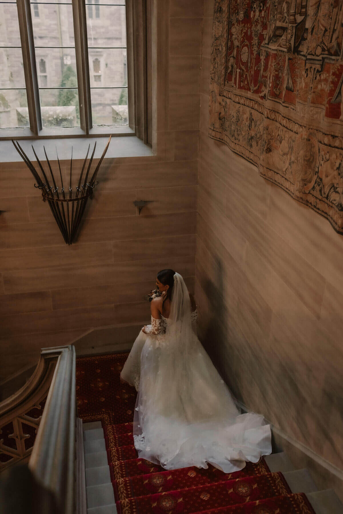 Carrie-Hampton-Court-House-Wedding-Flowers-Issy-And-Bella-Florist-Herefordshire7