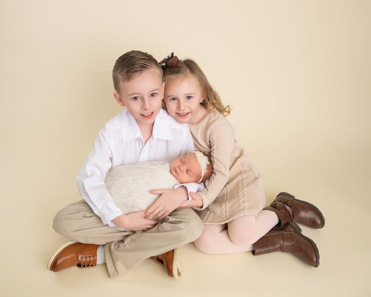 sibling-newborn-photographer-philly