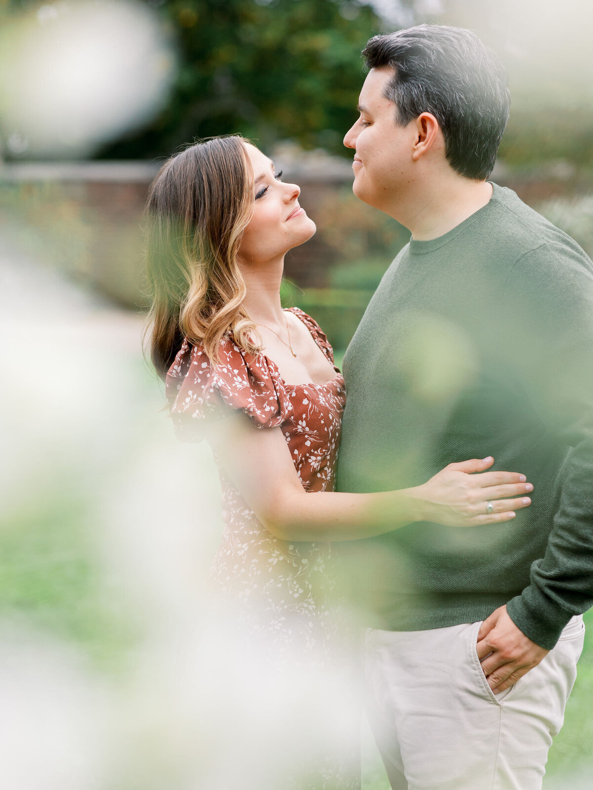 anne-troxel-pittsburgh-wedding-photography-mellon-park-engagement-photos-lgbtq-light-and-airy-20