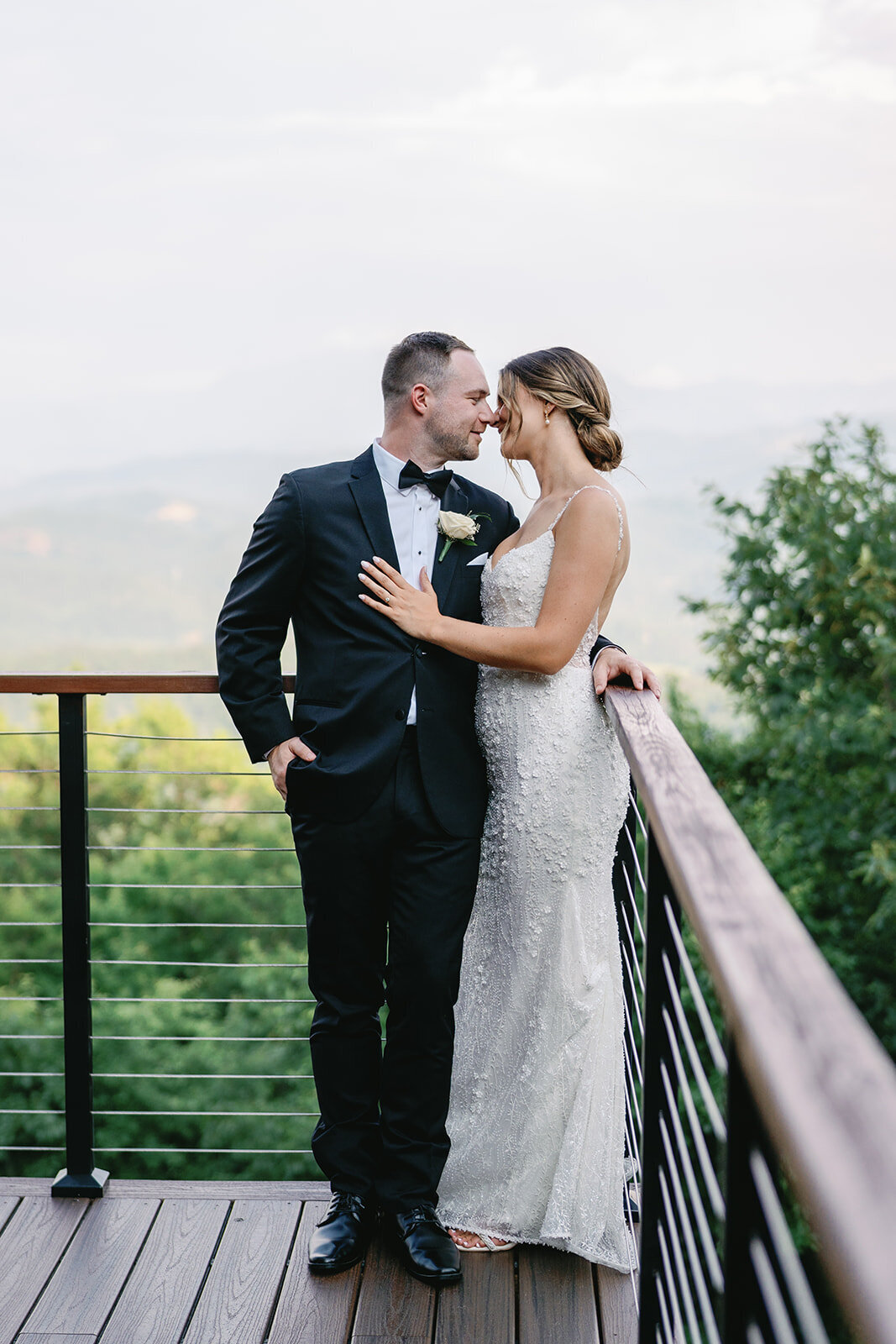 Destination wedding in the Smoky Mountains by Fox & Fig Photography, a destination wedding photographer