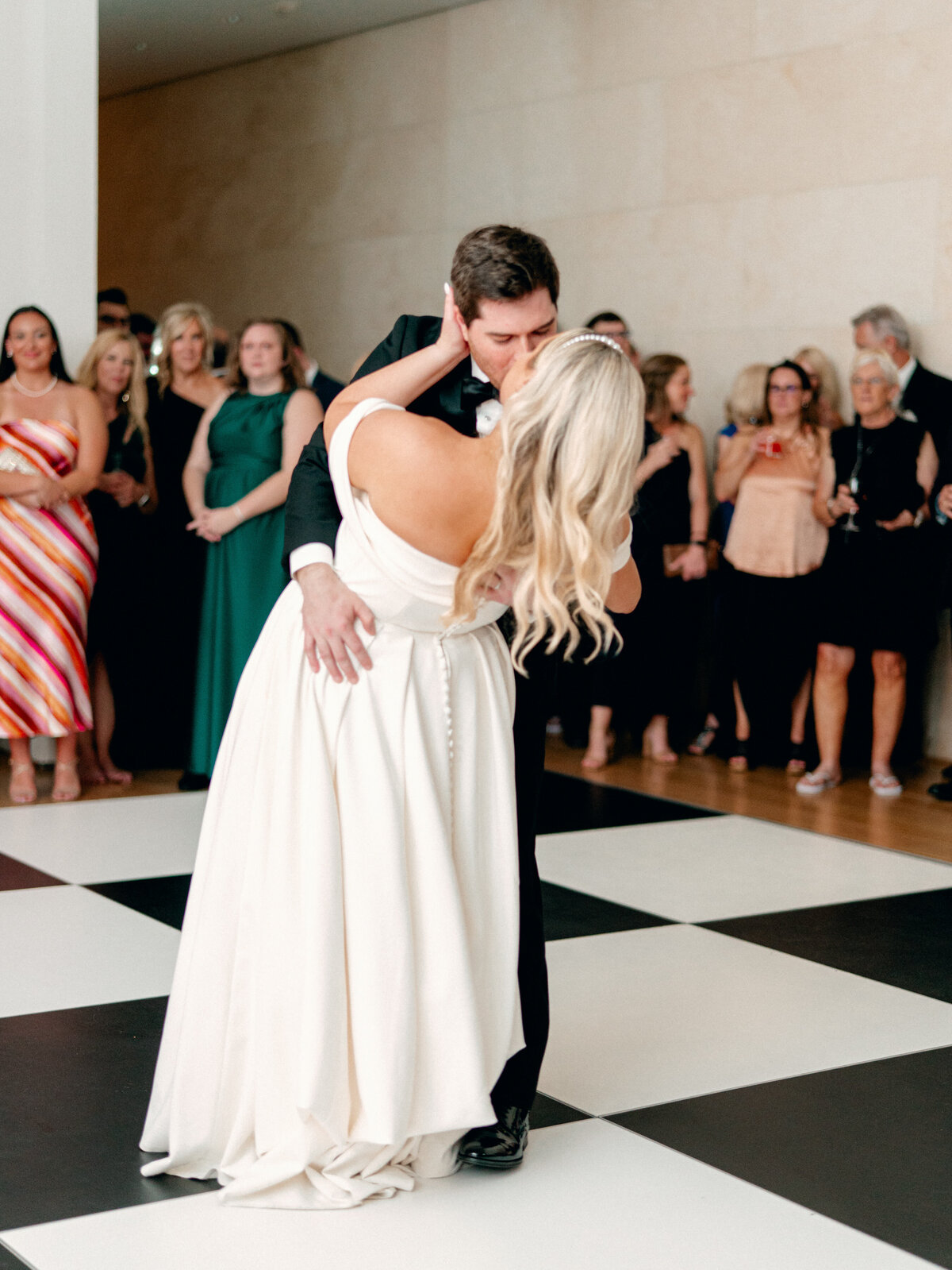 Nasher Sculpture Center Dallas Wedding 782