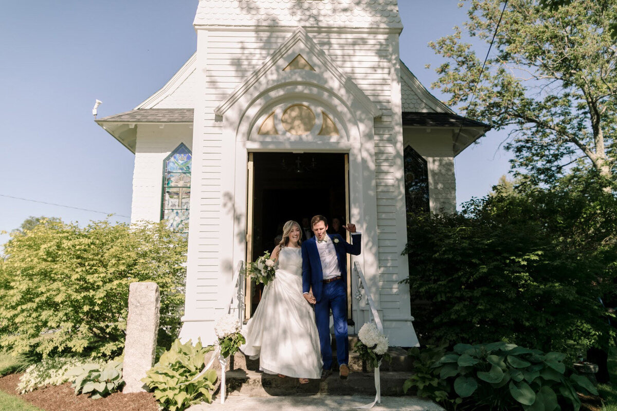 Kate-Murtaugh-Events-Sugar-Hill-New-Hampshire-white-wedding-chapel-planner