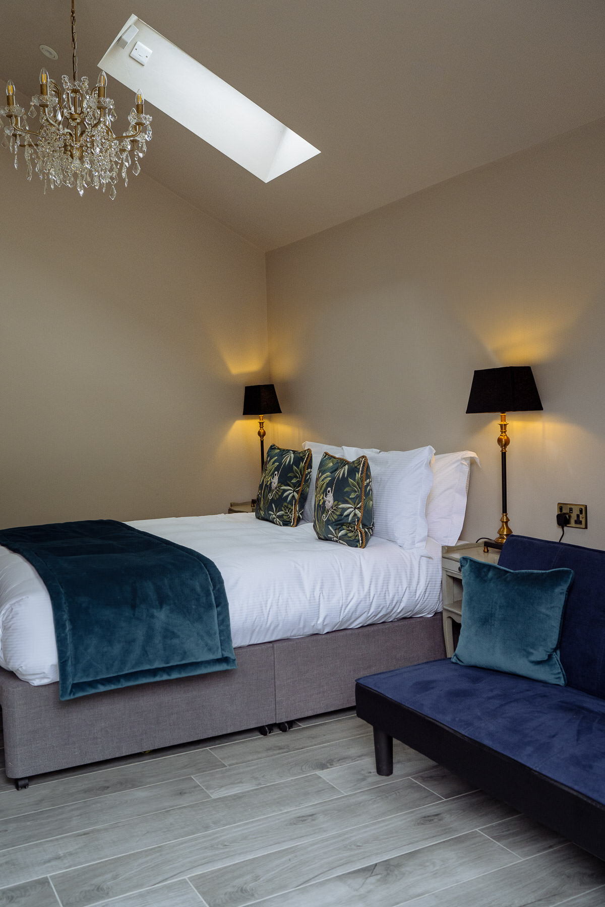Interiors 14044